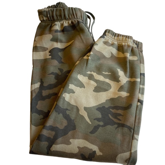 TNA’ Camo Joggers - Picture 1 of 6